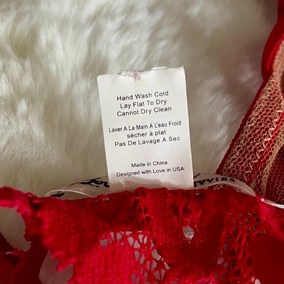 NWOT For Love and Lemons Skivvies Lingerie Ruby Appliqué Bralette - Picture 6 of 6